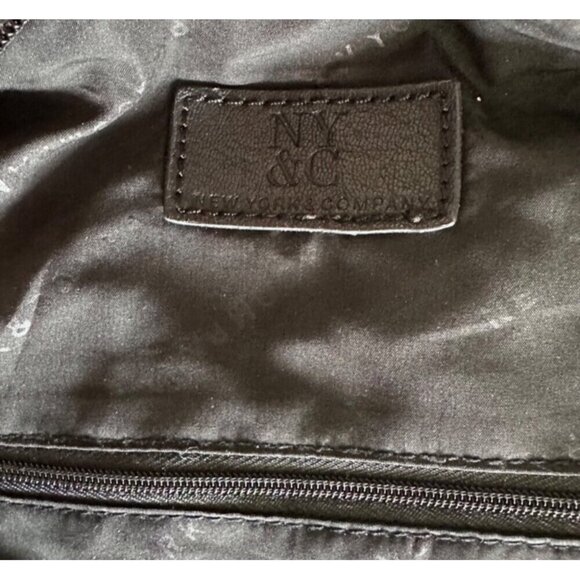 Black Leather Crossbody Tassel Bag W/ Woven Chain Strap - Picture 4 of 12